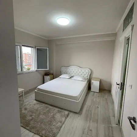 Lunar Apartament Apartment
